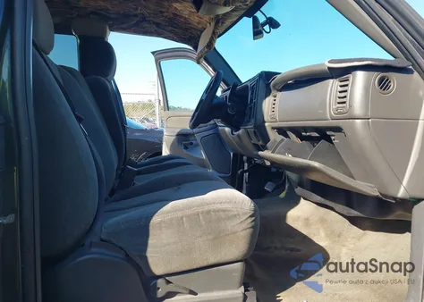 2004 Chevrolet Silverado 1500 Ls from USA, damaged, VIN 2GCEC19T741397135